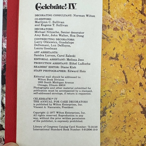Wilton Celebrate IV Book Cake Decorating Annual Vintage 1977 Hardcover OS - Picture 3 of 8